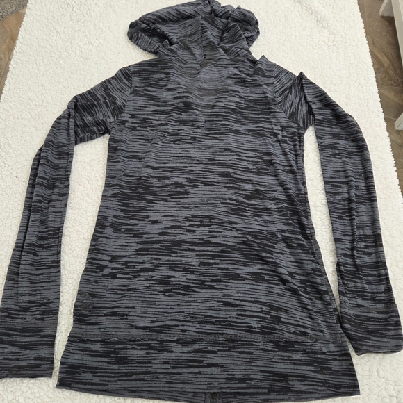 Kavio Black‎ and Gray Hooded Sweatshirt with Red Embellishment Nebraska Women M - Picture 6 of 7